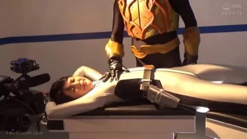 Asian Superheroine Captured by Villain