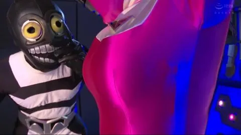 Lesbian Intimacy: Embracing, Kissing