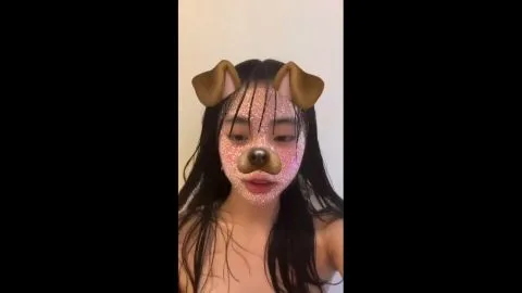 Asian Girl Selfies in Bathroom