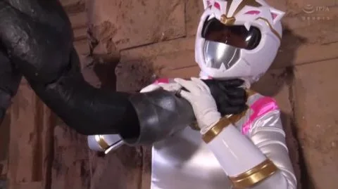 Fighting Fantasy: Girl in Pink vs Men in Black