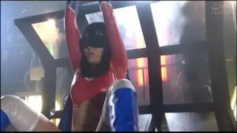 Asian Superheroines in Costume Play