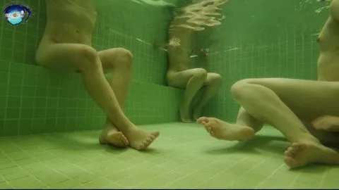 Low-Angle Array Posing