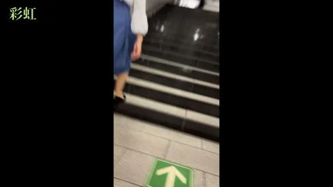 POV Escalator and Staircase Ride