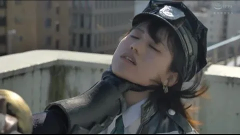 Asian Lesbian Encounter in Industrial Setting