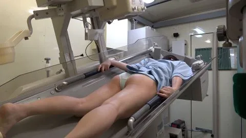 Kneeling Examination Table Scene