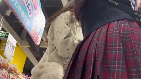 Street Snaps – Short Skirt Girls 3 Lesbian Fuck