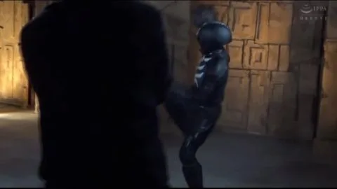 Costumed Fantasy Roleplay with Kicking and Restraint