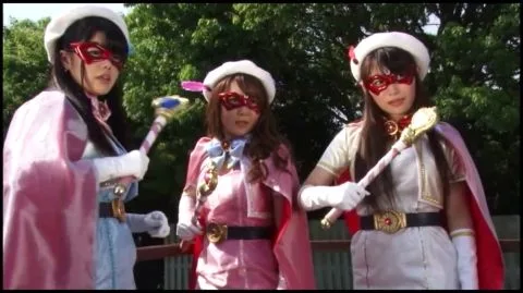 Asian Superheroines in Action