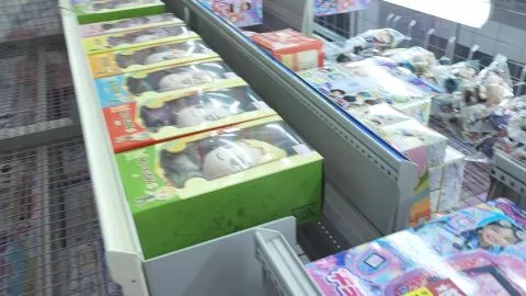 Asian Girl Masturbates in Store