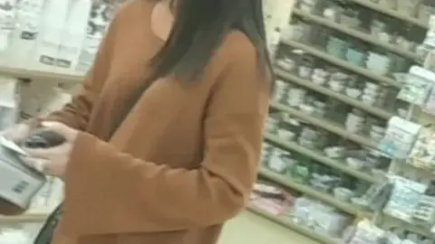 POV Walking and Phone Scene