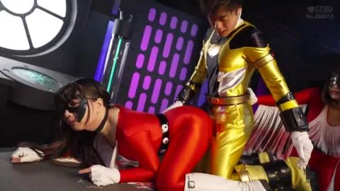 Asian Performers in Futuristic Encounter