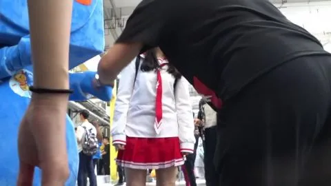 Asian Girls Upskirt Moments in Public