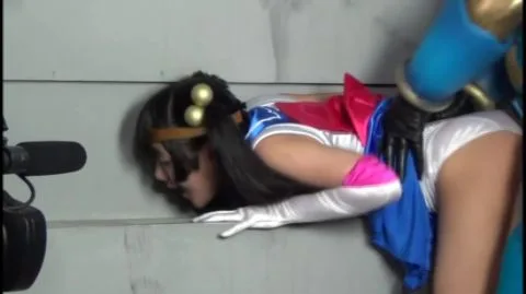 Asian Cosplay Girls in Sailor Moon and Wonder Woman Outfits