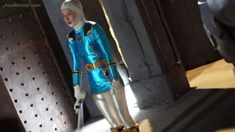 Women in Confrontational Poses