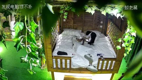 Made My Girlfriend Cry – Lesbian Intercrural Sex