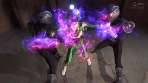 Asian Superheroines in Erotic Poses