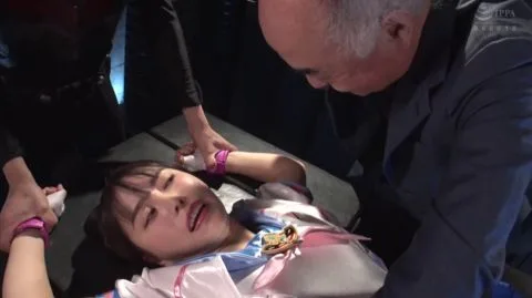 Asian Girl in Sailor Costume Bondage and Oral Sex