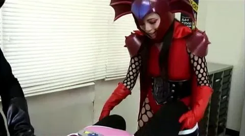 Asian Superheroines in Erotic Office Encounter