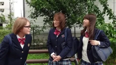 Asian Teen and Mature Sexy Scenes