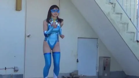 Fighting Stance Brunette