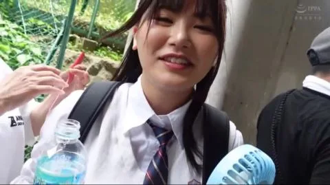 Asian Schoolgirls in Sailor Costumes
