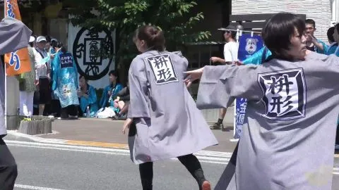 Dancing Girls in Synchronized Performance