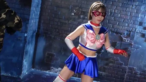 Cosplay Fight in Abandoned Building