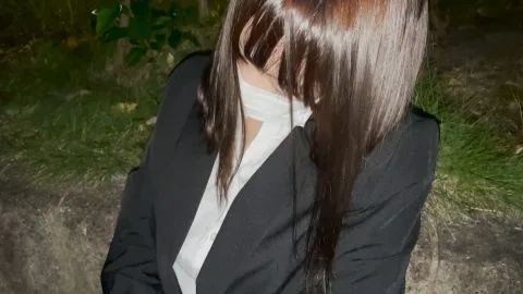 Asian Teen Outdoor Solo