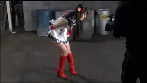 Asian Sailor Girl Electrocuted and Fights