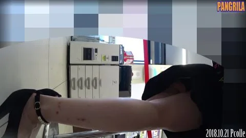 Asian Girls Upskirt and Expose Underwear in Store