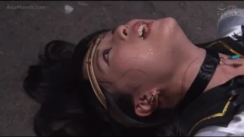 Women in Confrontation and Intimacy